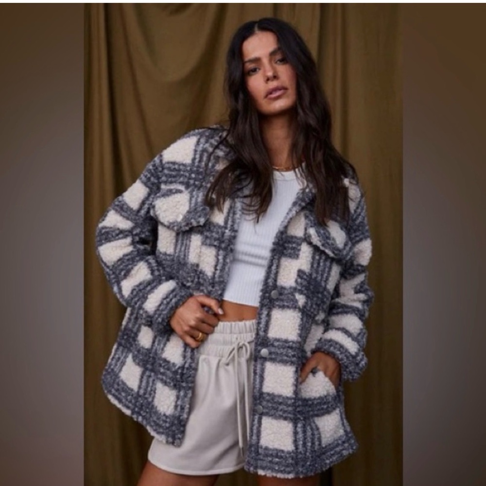 12th Tribe Plaid Gray and Cream Women's Jacket